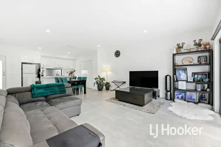 Fourth view of Homely townhouse listing, 3 Valrena Way, Pakenham VIC 3810