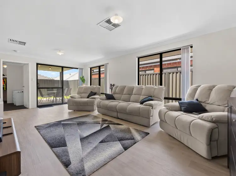 Sixth view of Homely house listing, 8 Ladysmith Loop, Wellard WA 6170