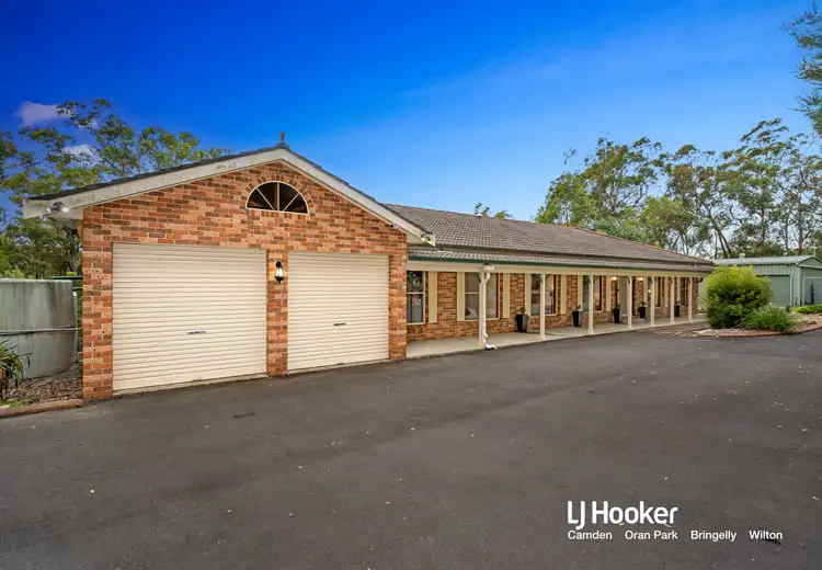 14 Hodgson Close