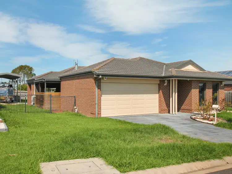 16 McKimmie Court