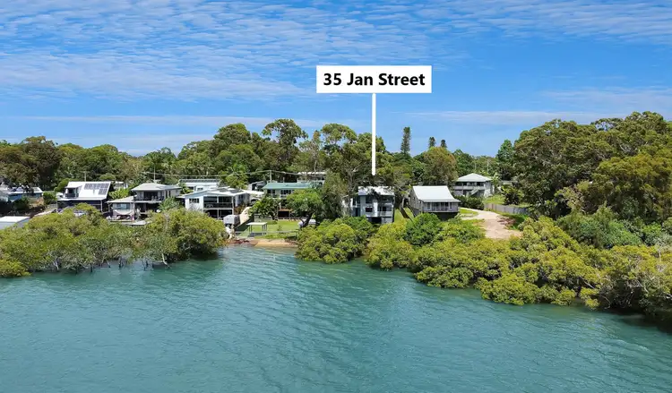 35 Jan Street, Macleay Island QLD 4184