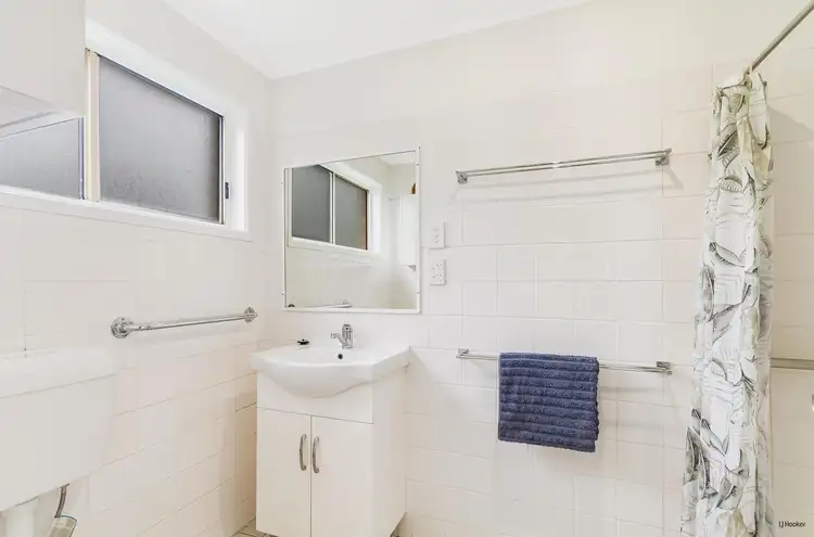 Sixth view of Homely semi-detached listing, 1/25 Cassia Crescent, Banora Point NSW 2486