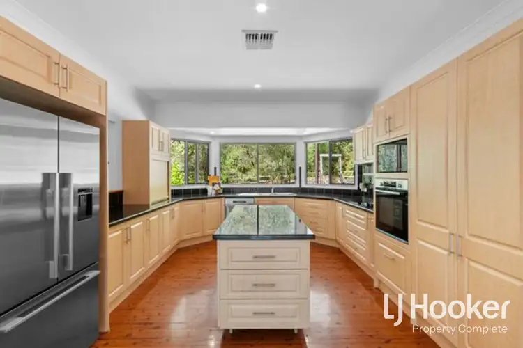 21 Barakula Court, Cedar Creek QLD 4207