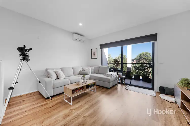 Sixth view of Homely townhouse listing, 27 Travertine Loop, Berwick VIC 3806
