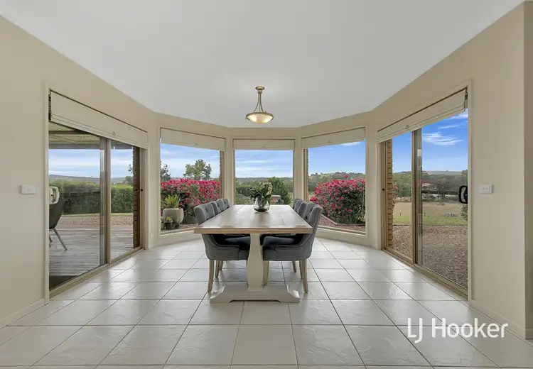 3 Lookout Rise, Hidden Valley VIC 3756
