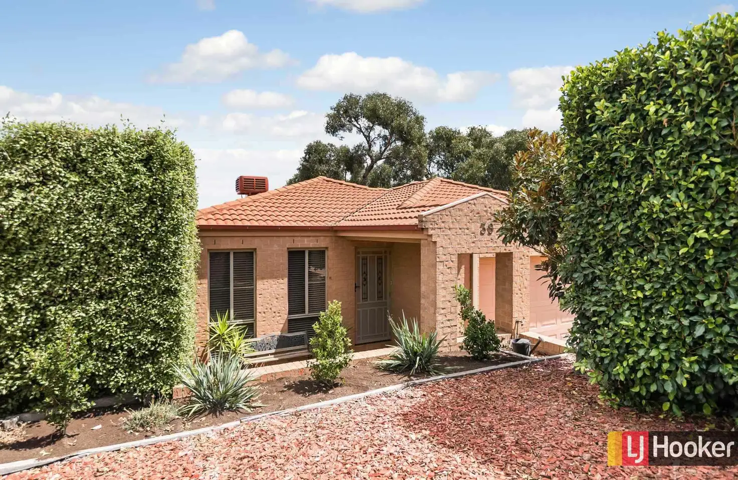 Main view of Homely house listing, 39 Toscana Way, Hidden Valley VIC 3756
