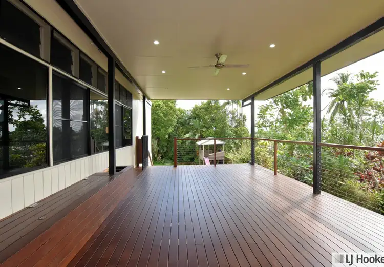 10 Briggs Street, Tully QLD 4854