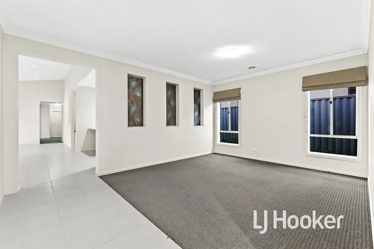 Sixth view of Homely house listing, 6 Hood Place, Pakenham VIC 3810