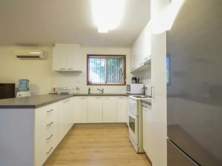 14d Yanderra, Crescent, South Hedland WA 6722