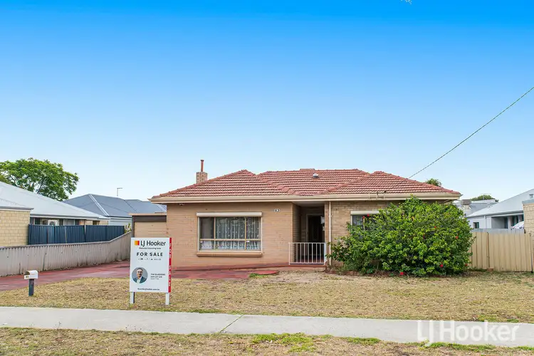 83 Thornlie Avenue