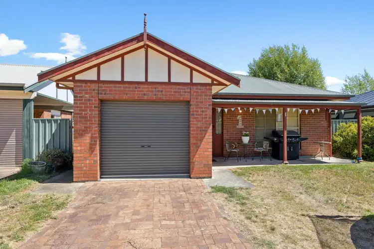 1/14a Haeusler Drive