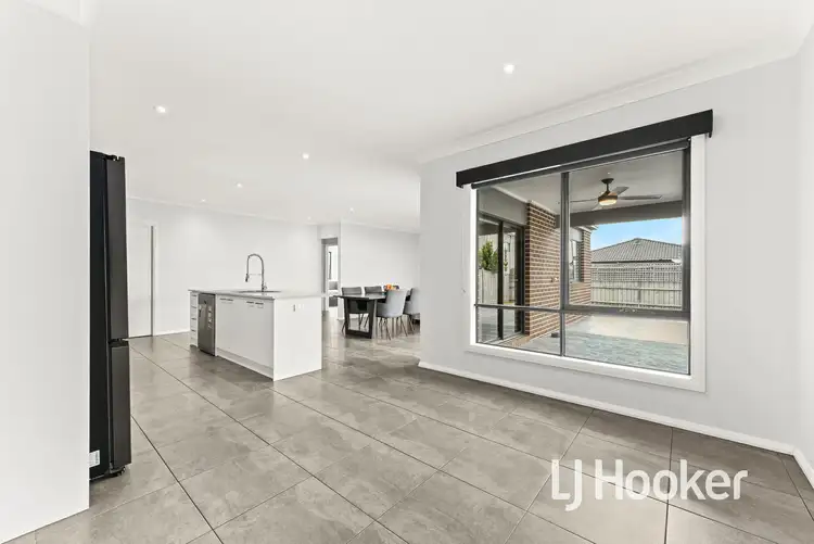 Sixth view of Homely house listing, 127 Moxham Drive, Clyde North VIC 3978