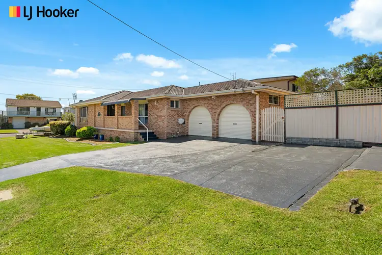 12 Bailey Avenue, Greenwell Point NSW 2540