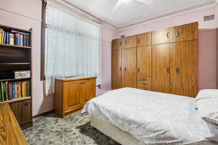 Fifth view of Homely house listing, 33 Pineleigh Road, Lalor Park NSW 2147