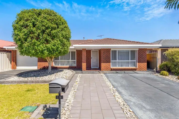 19 Horsens Way, Parafield Gardens SA 5107