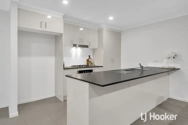 Sixth view of Homely townhouse listing, 3 Nebula Lane, Cranbourne East VIC 3977