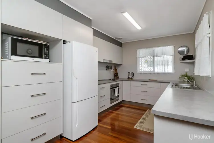 Second view of Homely house listing, 8 Weaver Street, Heatley QLD 4814