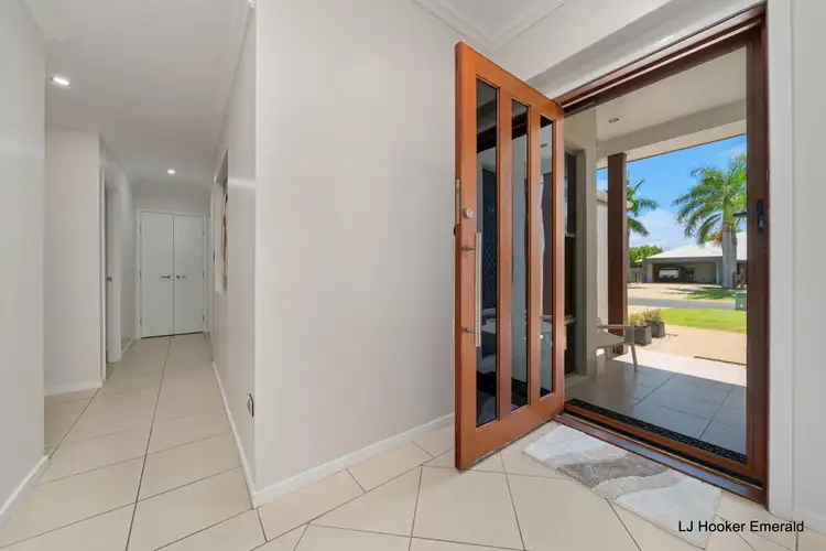 Fifth view of Homely house listing, 2 Downs Court, Emerald QLD 4720