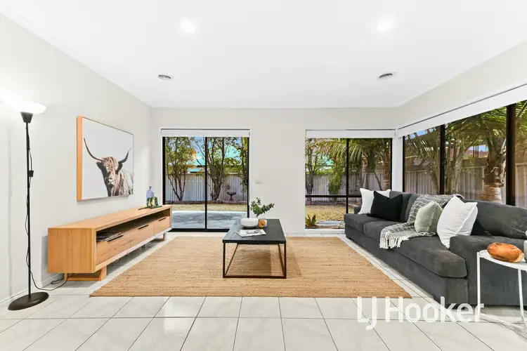 Third view of Homely house listing, 8 Oaklands Way, Pakenham VIC 3810