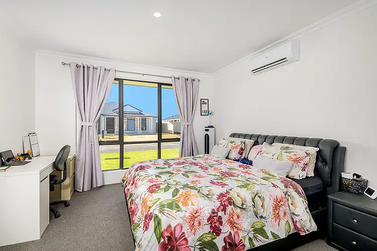 Third view of Homely house listing, 8 Kenworthy Approach, Australind WA 6233