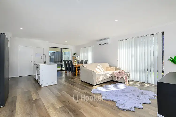 Sixth view of Homely house listing, 8 Kenworthy Approach, Australind WA 6233