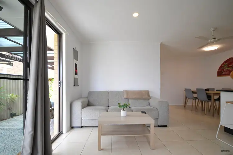Sixth view of Homely semi-detached listing, 2/23 Callistemon Court, Arundel QLD 4214
