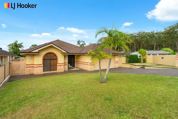 16 Stott Crescent, Callala Bay NSW 2540