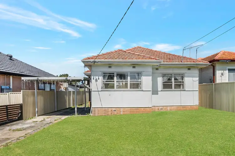 3 Brenan Street