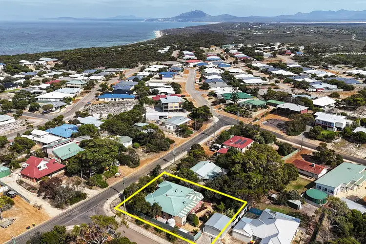 28 Raglan Street, Hopetoun WA 6348
