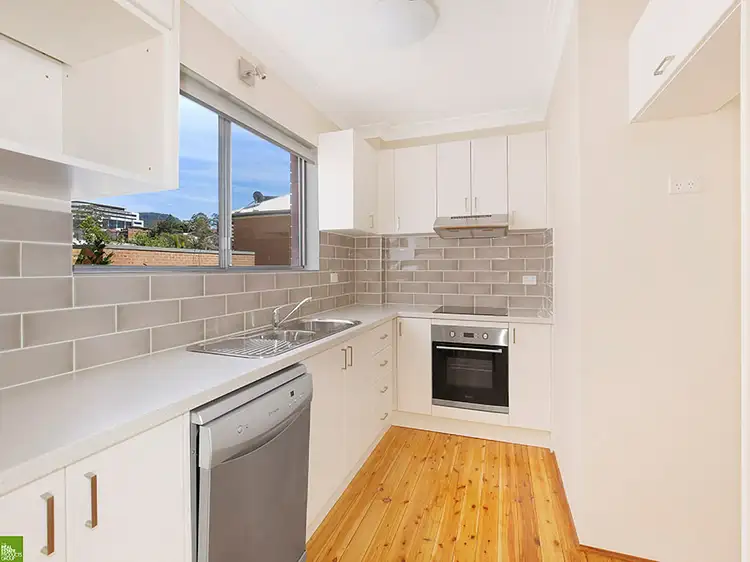 Third view of Homely apartment listing, 1/20 Rowland Avenue, Wollongong NSW 2500