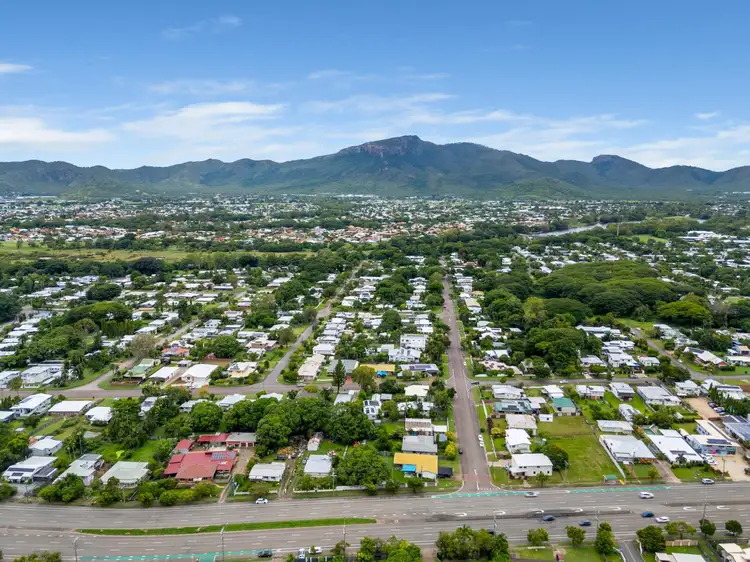 Fifth view of Homely house listing, 2 Mango Avenue, Mundingburra QLD 4812