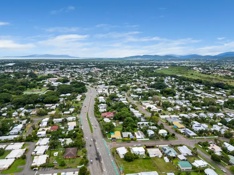 Sixth view of Homely house listing, 2 Mango Avenue, Mundingburra QLD 4812