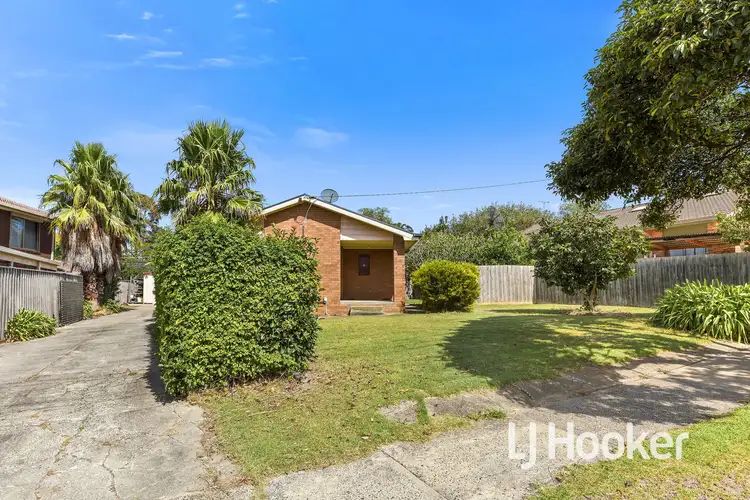 2 Irving Road, Pakenham VIC 3810