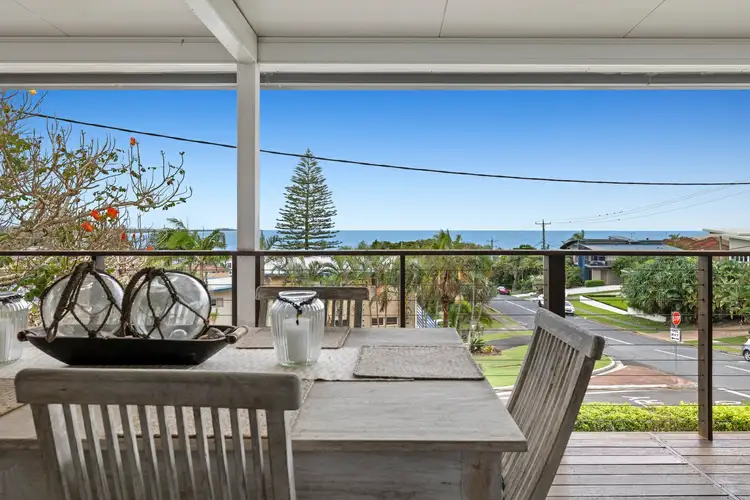 9 Seaview Street