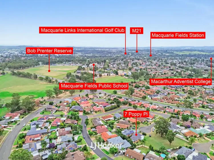 Second view of Homely house listing, 7 Poppy Place, Macquarie Fields NSW 2564