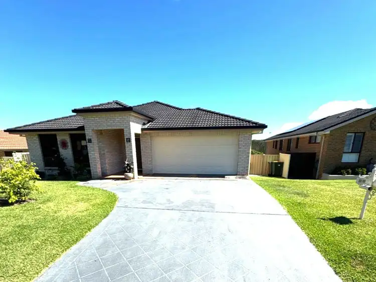 25 Coronation Street, Old Bar NSW 2430