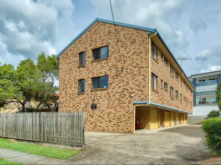 Main view of Homely apartment listing, 3/5 Hows Road, Nundah QLD 4012