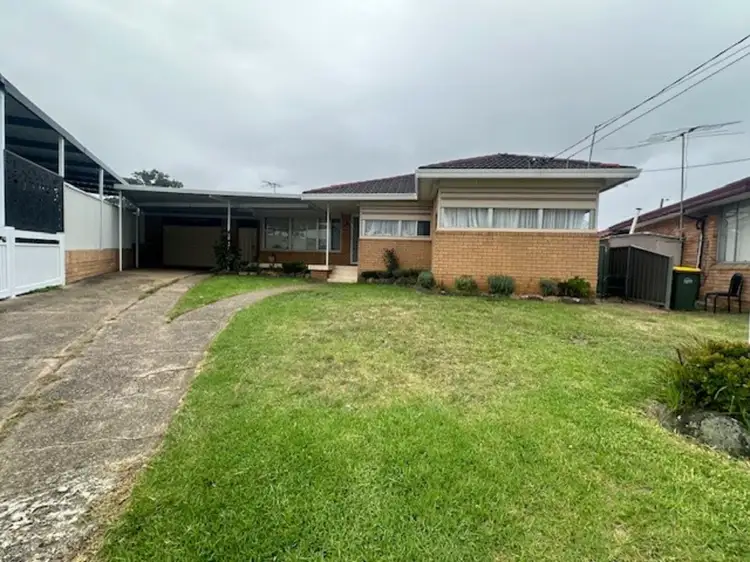 71 MUSGRAVE CRESCENT, Fairfield West NSW 2165