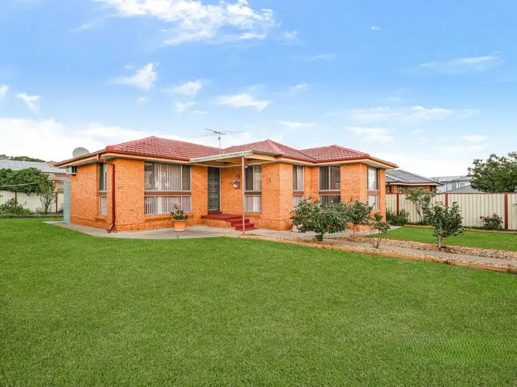 53 Curran Street, Prairiewood NSW 2176