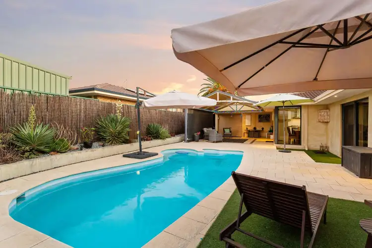 17 Buckhaven Court, Kingsley WA 6026