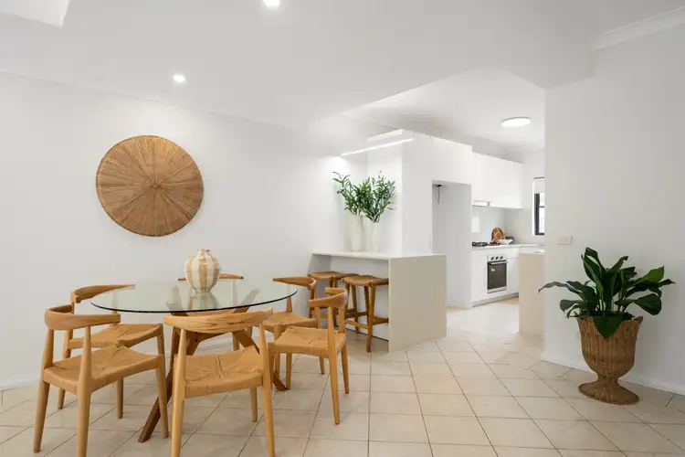 4/72 Foamcrest Avenue