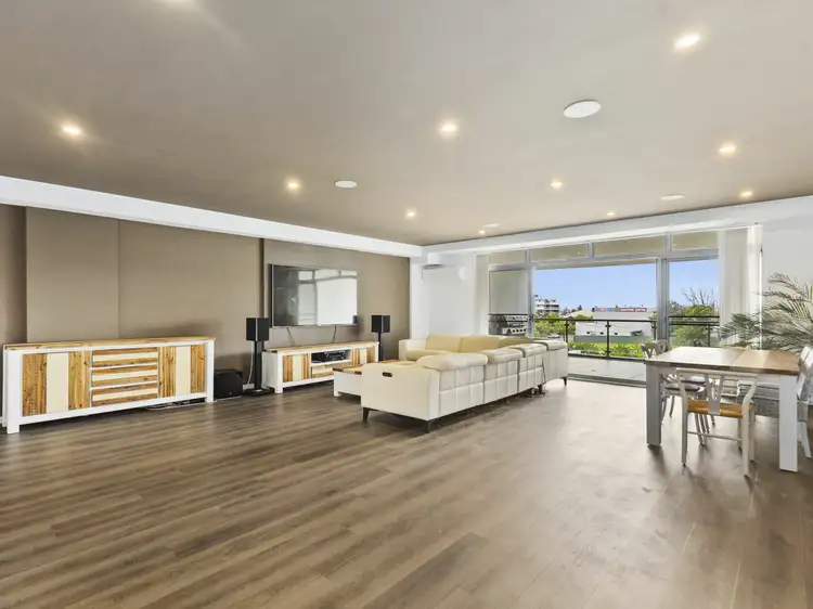 10/2-6 Warrigal Street, The Entrance NSW 2261