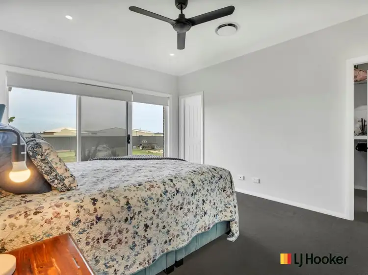 Seventh view of Homely house listing, 17 Nancy Bird Walton Drive, Narromine NSW 2821