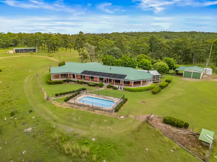 1522 Webbers Creek Road