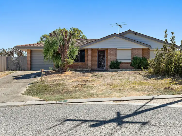 9 Eliot Close, Parmelia WA 6167
