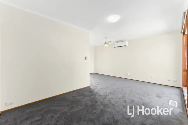 Fourth view of Homely unit listing, 8 Balmoral Way, Pakenham VIC 3810