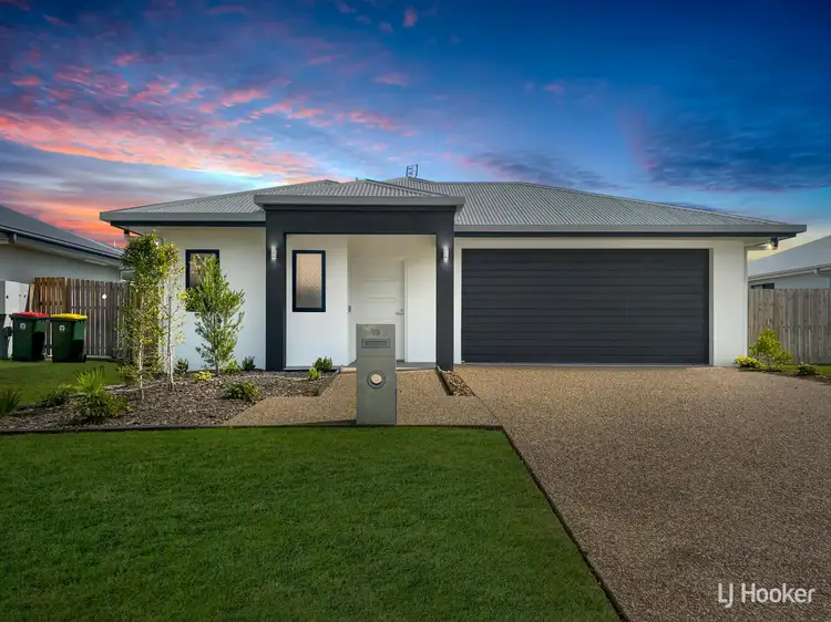 19 Pepperbush Circuit, Mount Low QLD 4818