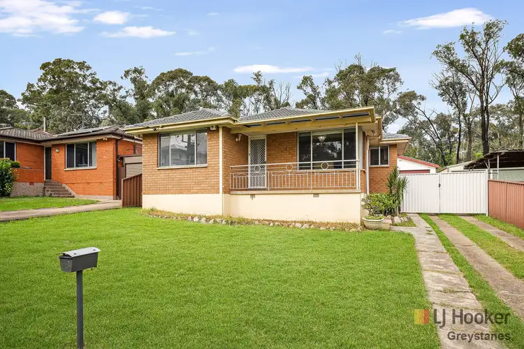 18 Millicent Street
