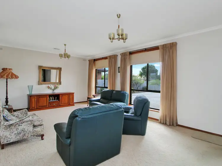 Third view of Homely house listing, 7 Henderson Court, Bairnsdale VIC 3875