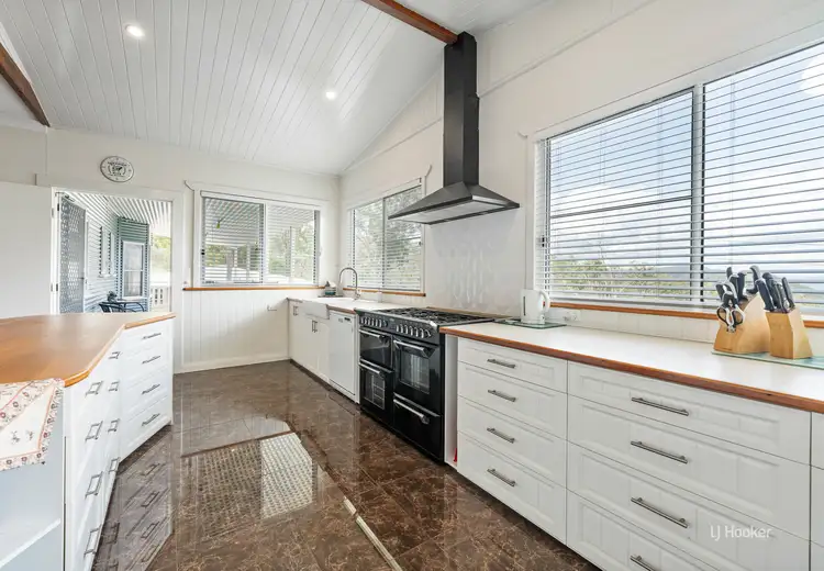 208 Highland Street, Esk QLD 4312